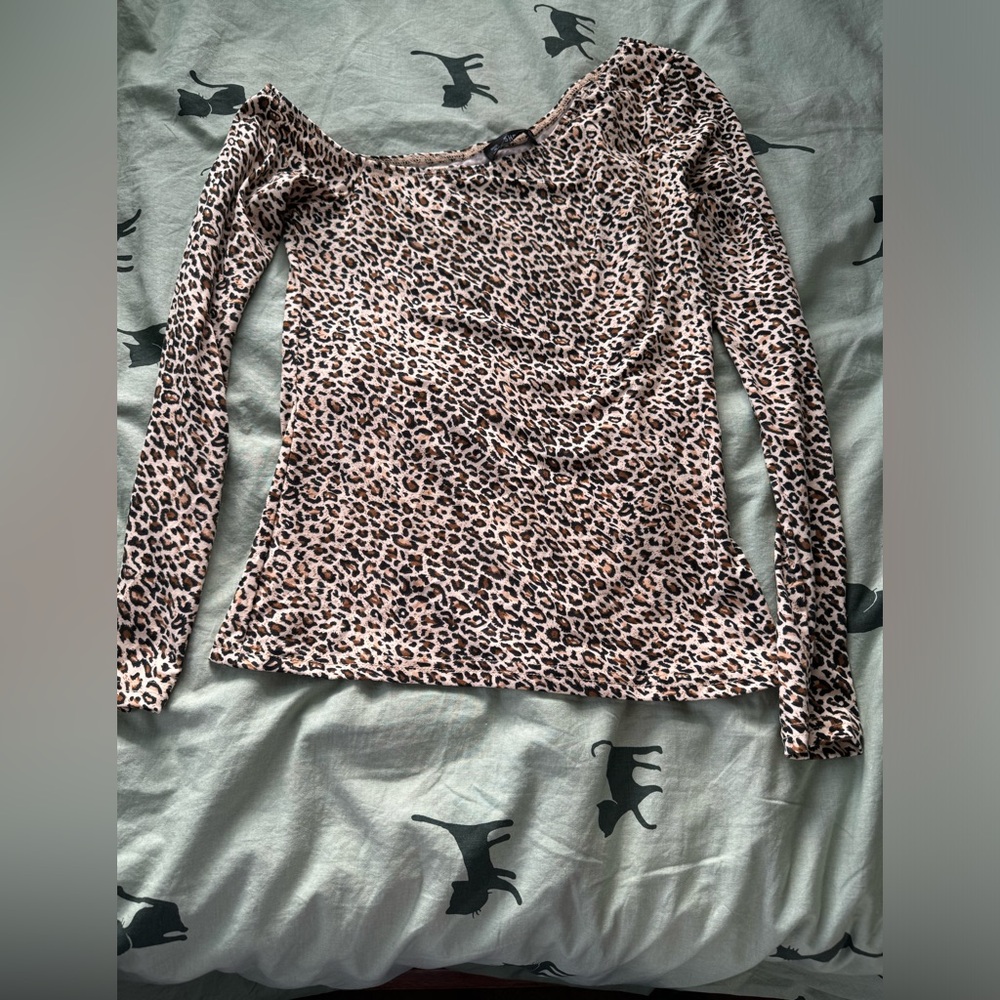 Animal print one off shoulder top